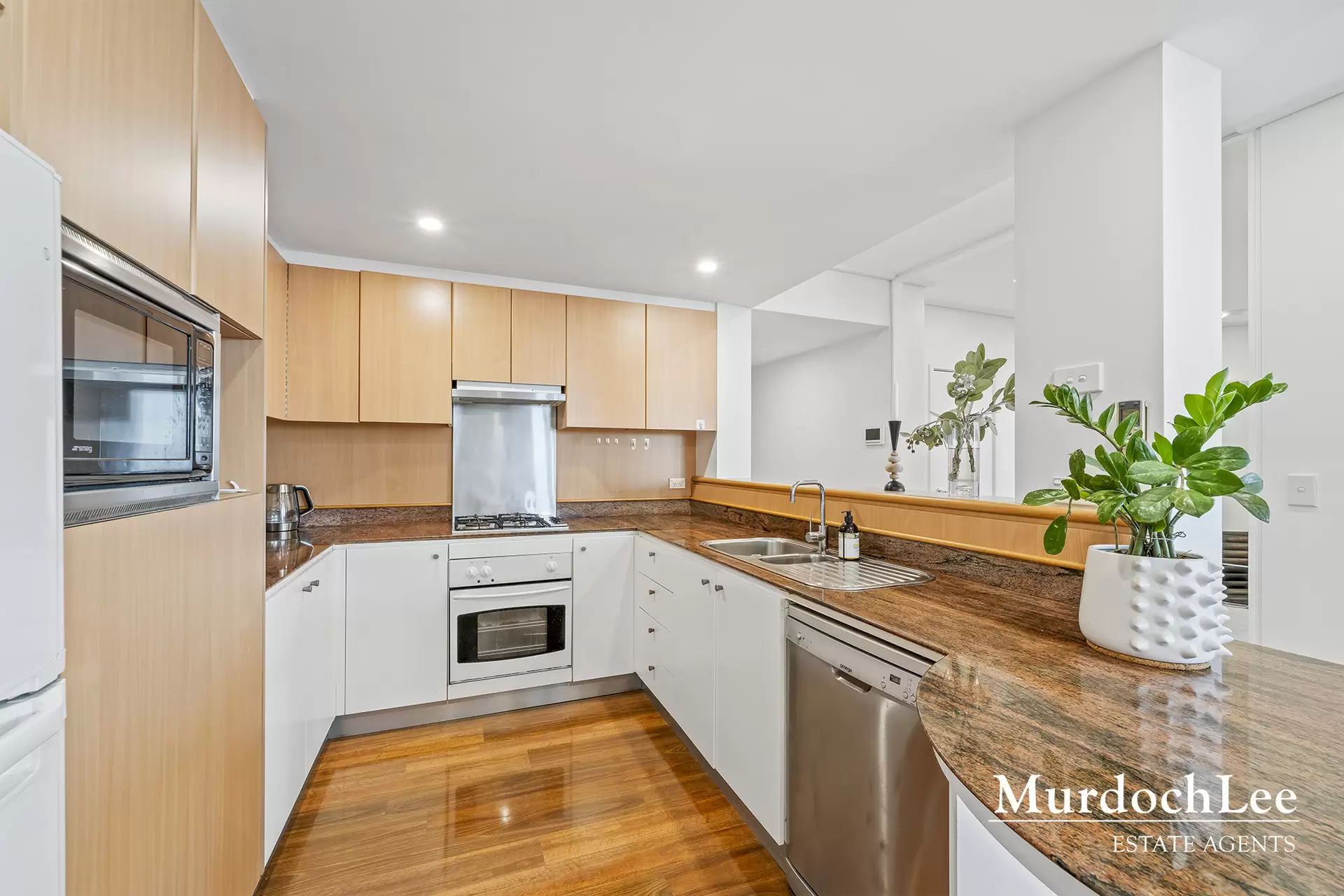 36/29 Bennelong Parkway, Wentworth Point Sold by Murdoch Lee Estate Agents - image 10