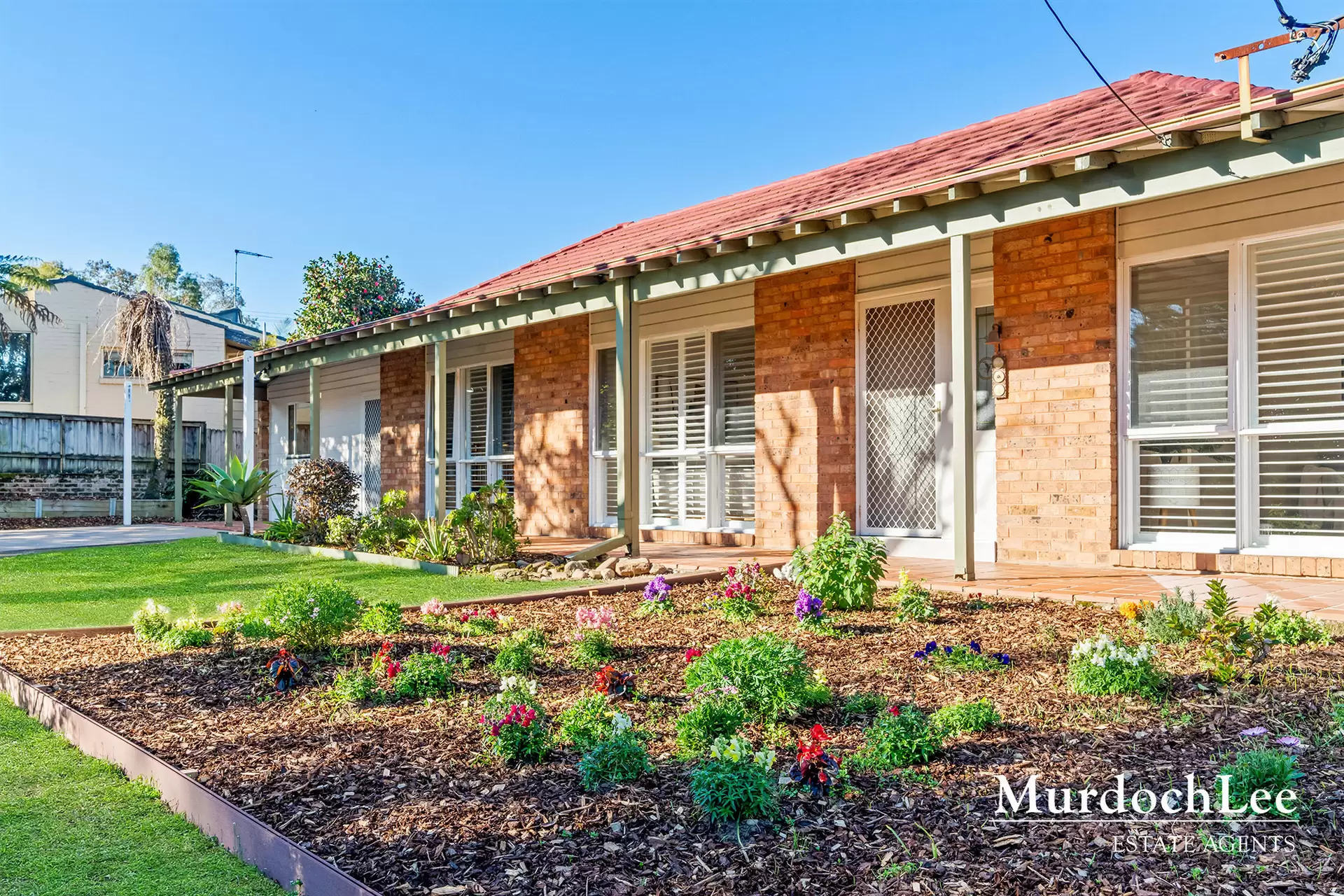 35 Roxborough Park Road, Baulkham Hills Sold by Murdoch Lee Estate Agents - image 2