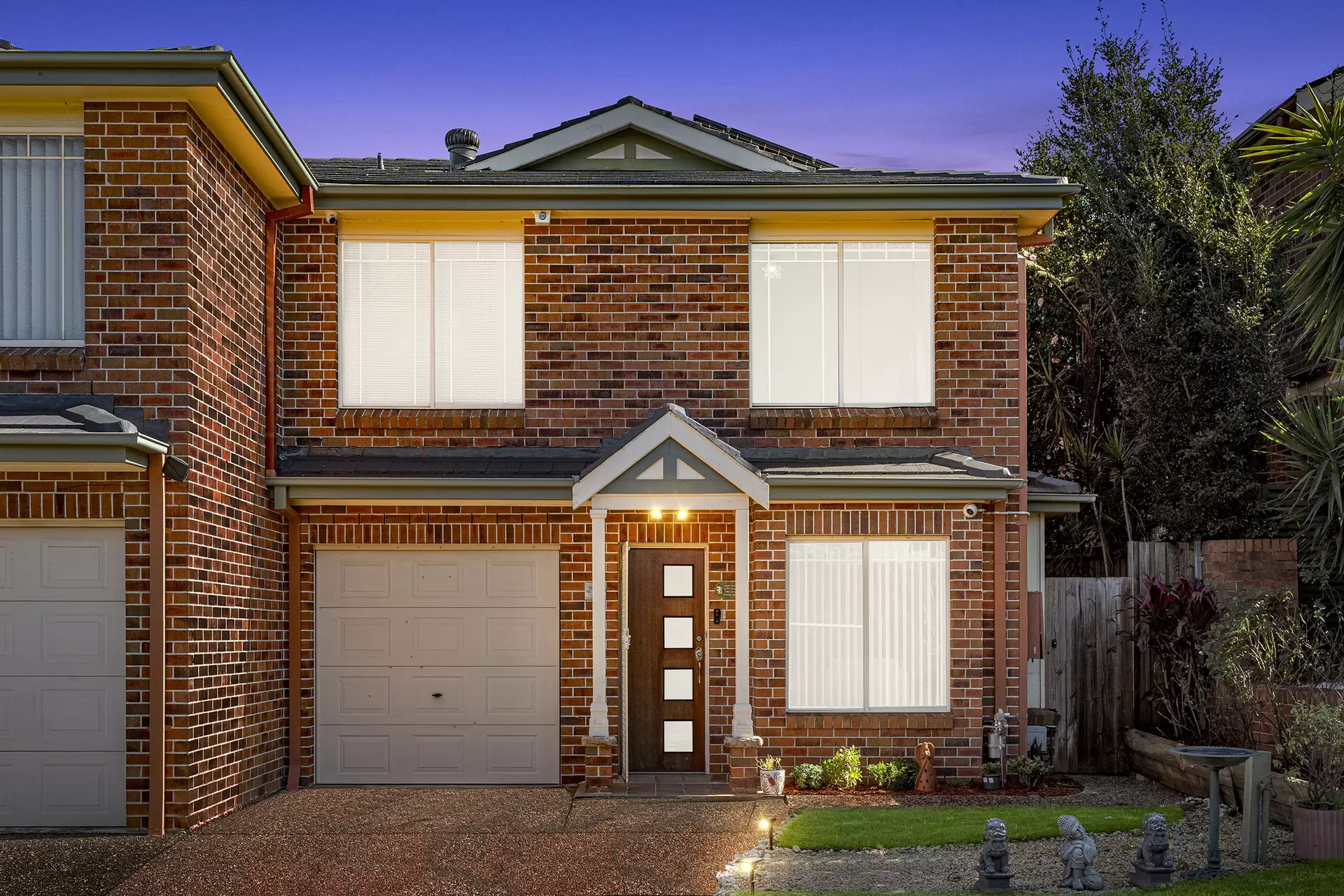 2/23 Highclere Place, Castle Hill Sold by Murdoch Lee Estate Agents - image 1