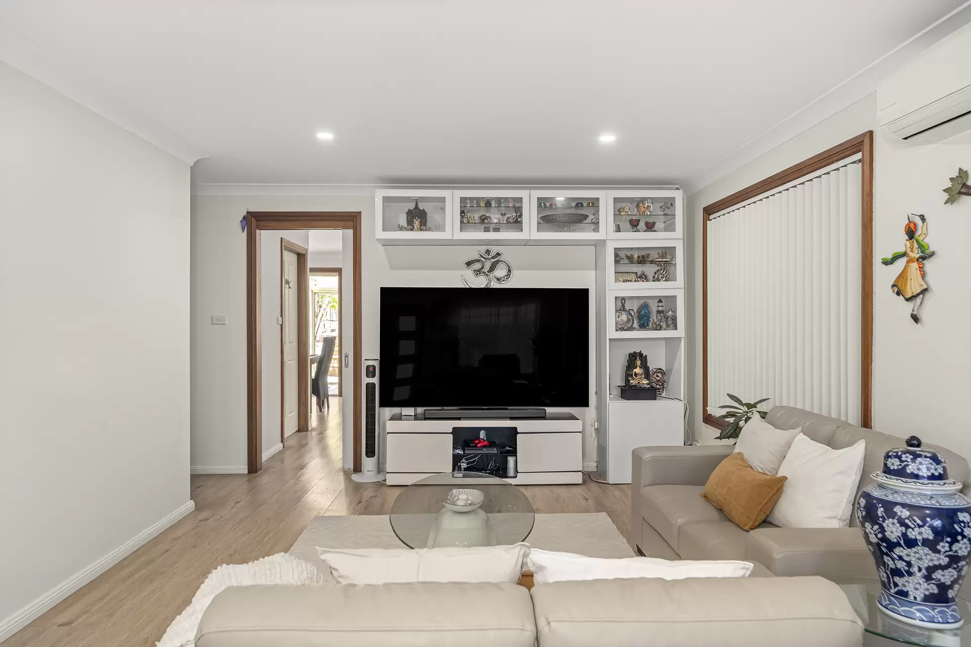 2/23 Highclere Place, Castle Hill Sold by Murdoch Lee Estate Agents - image 3