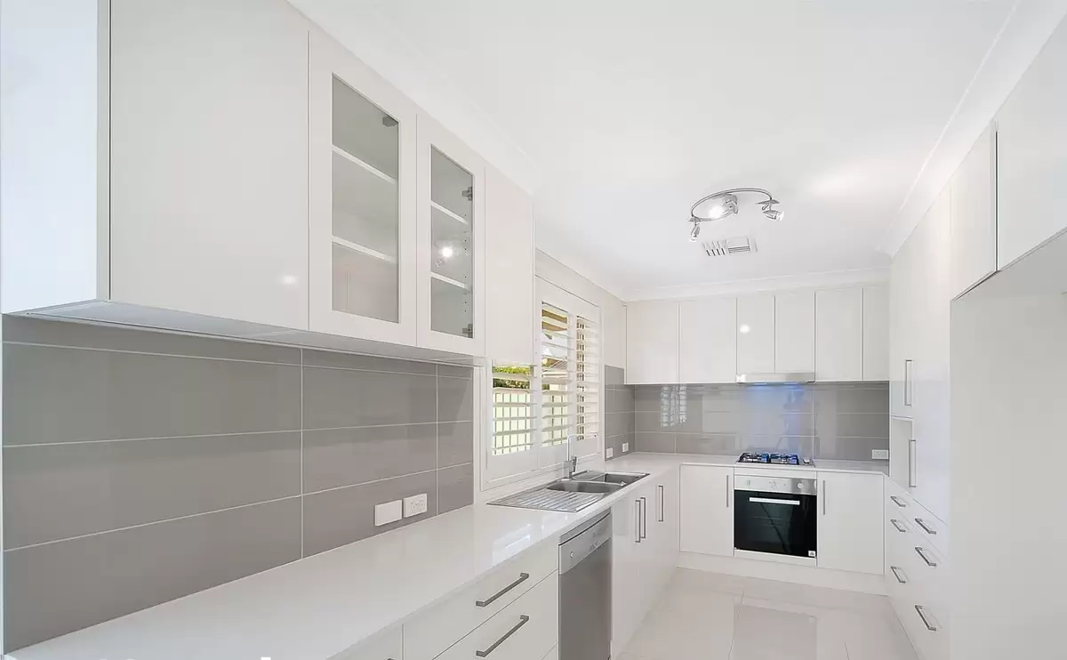 9 Aberdour Avenue, Rouse Hill Leased by Murdoch Lee Estate Agents - image 3