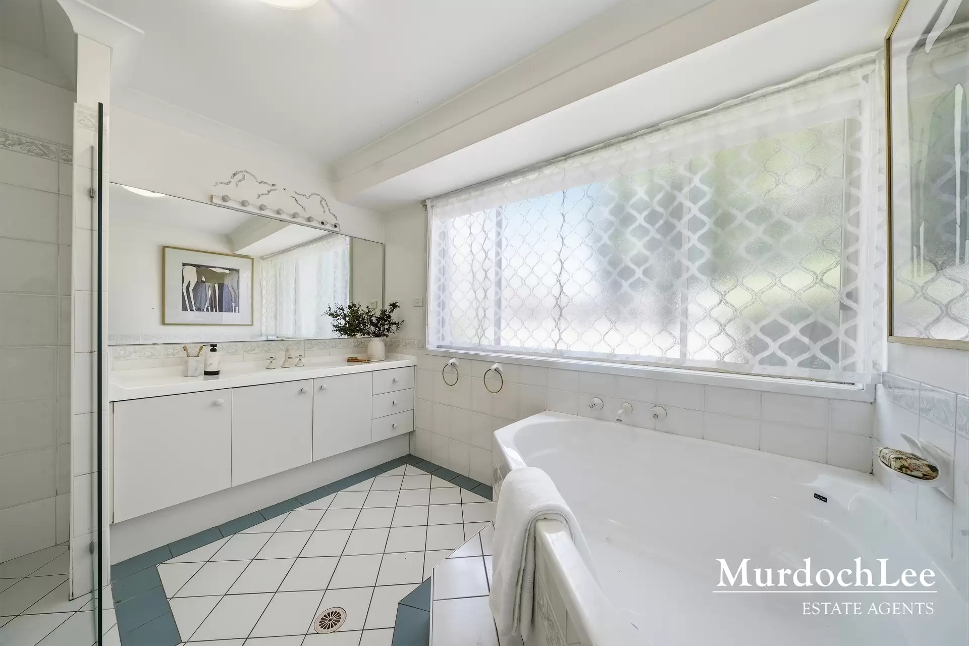 5 Glen Helen Grove, Dural Sold by Murdoch Lee Estate Agents - image 17