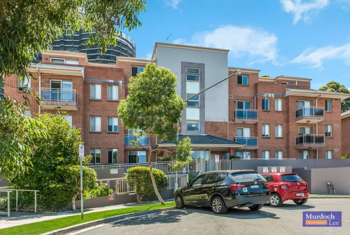 19/1-11 Rosa Crescent, Castle Hill Leased by Murdoch Lee Estate Agents - image 1