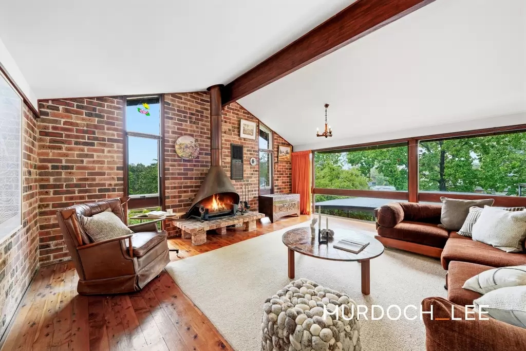 18 Delaigh Avenue, Baulkham Hills Sold by Murdoch Lee Estate Agents