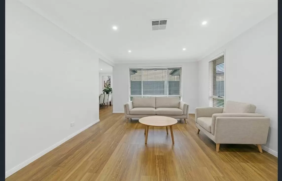 7 Bordeaux Crescent, Castle Hill Leased by Murdoch Lee Estate Agents - image 3