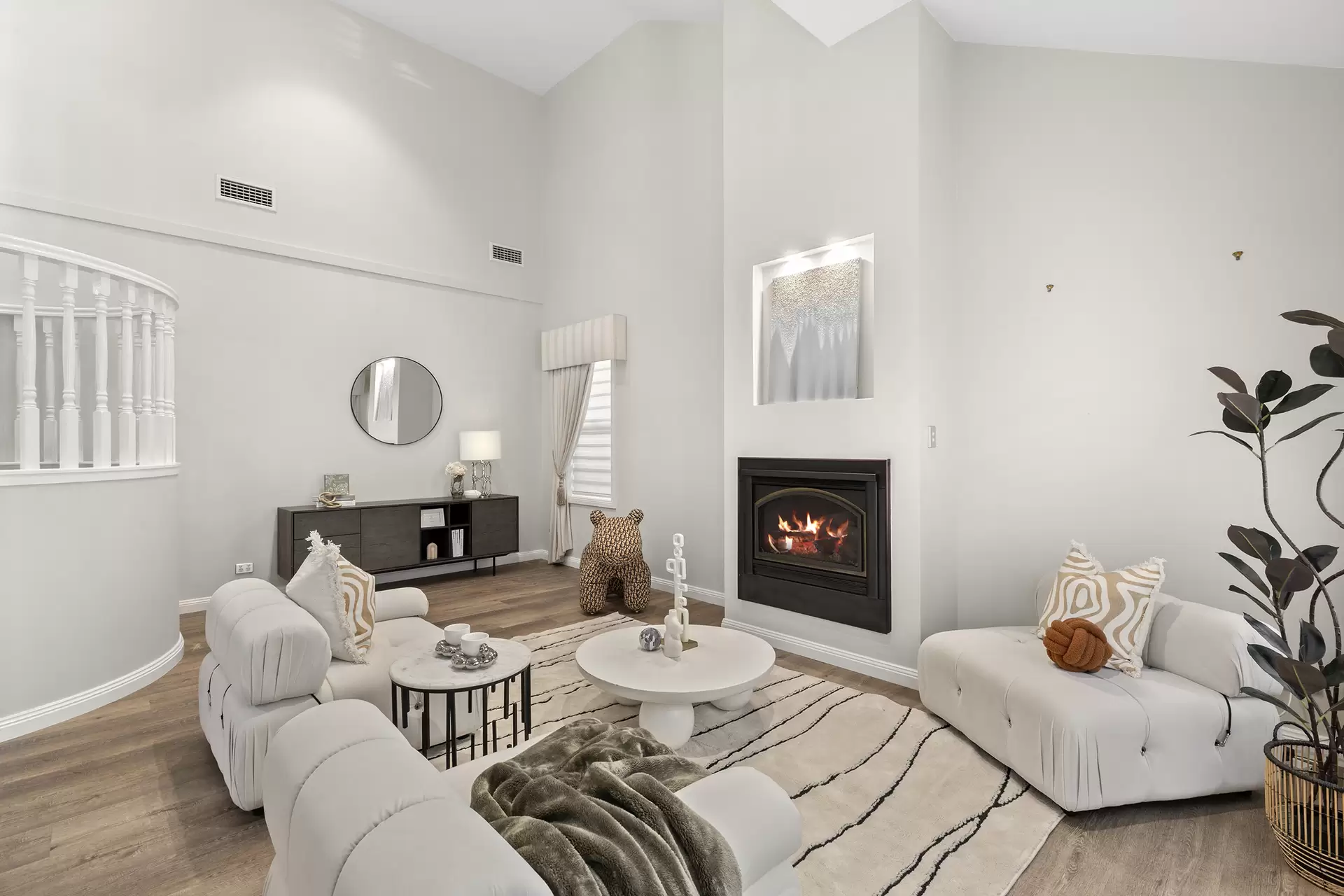 23 Beaumaris Avenue, Castle Hill Leased by Murdoch Lee Estate Agents - image 3