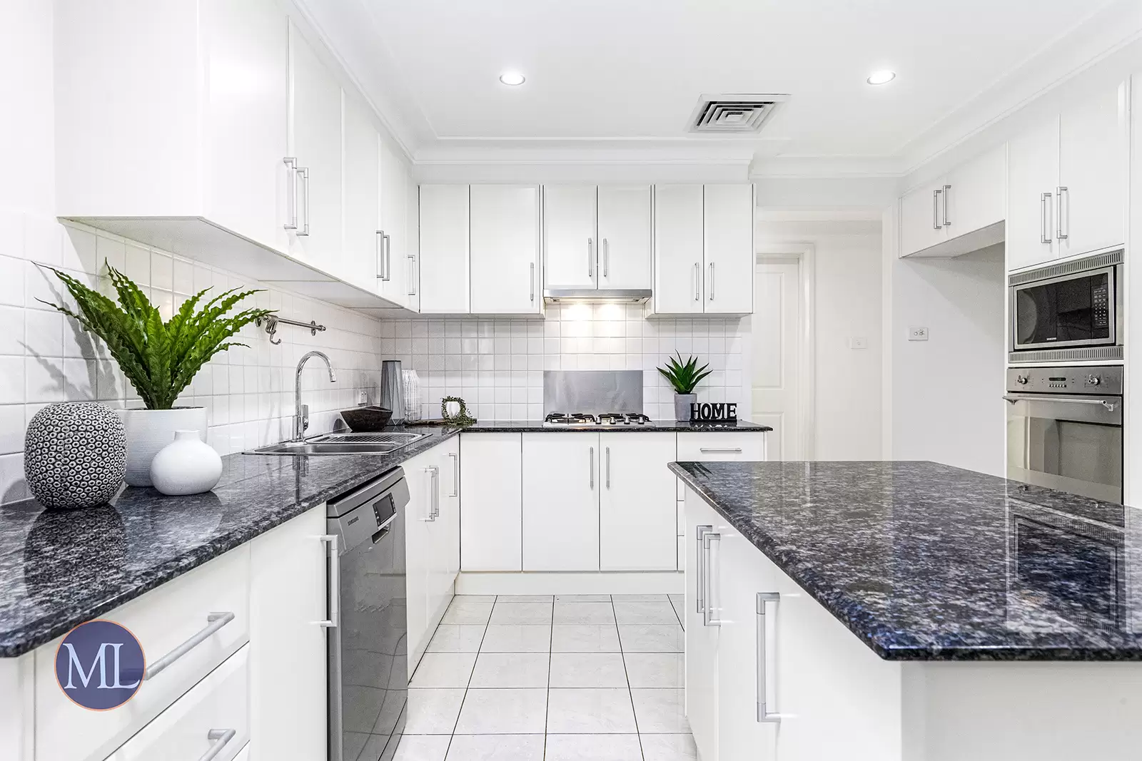 2 St Simon Place, Castle Hill Leased by Murdoch Lee Estate Agents - image 3