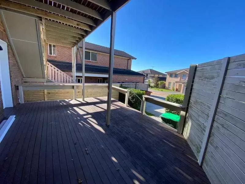 4/3 Glenowen Way, Castle Hill Leased by Murdoch Lee Estate Agents - image 1