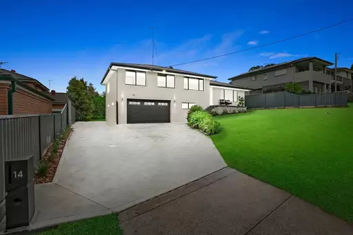 14 Murrills Crescent, Baulkham Hills For Sale by Murdoch Lee Estate Agents