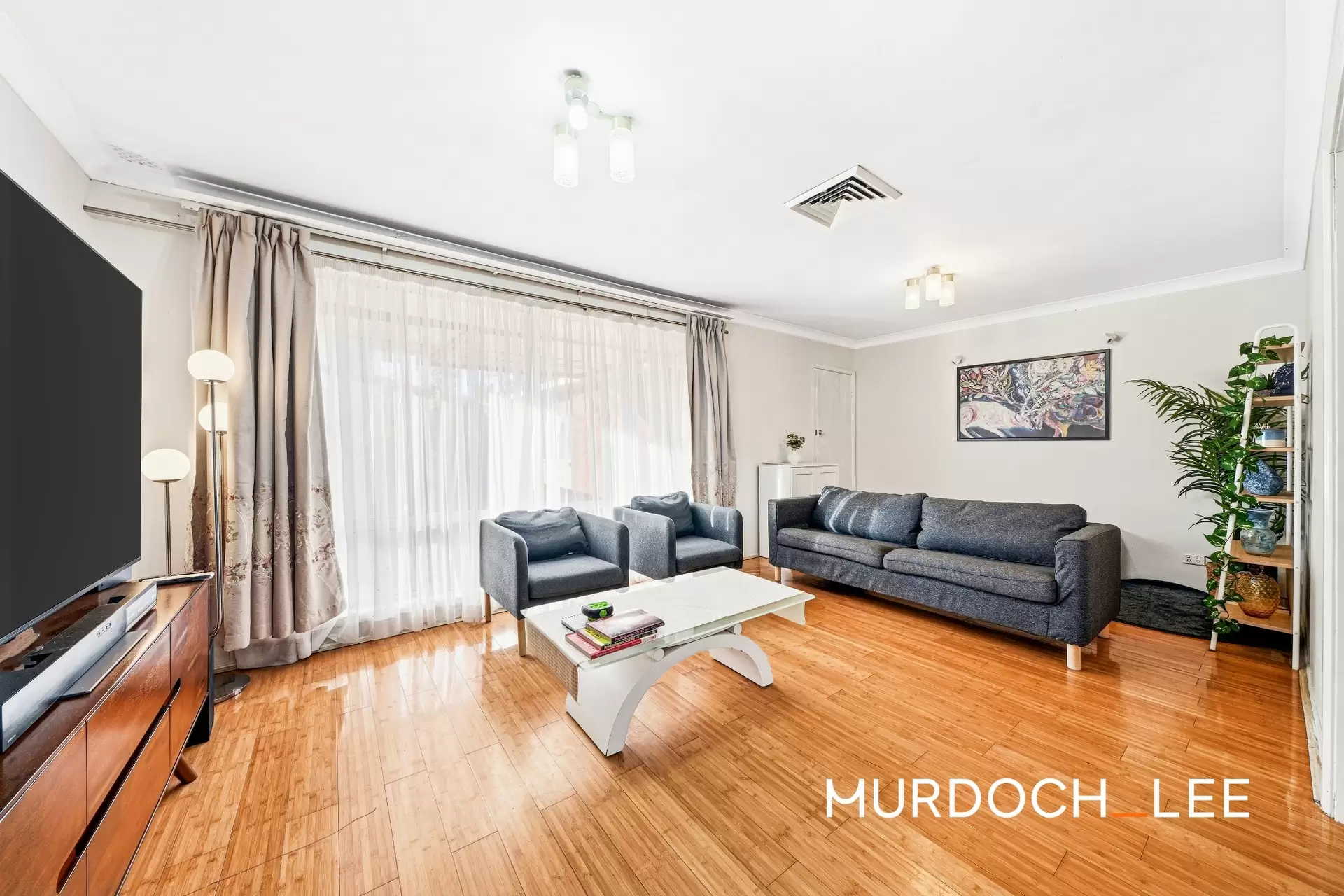 11-11A Olola Avenue, Castle Hill For Sale by Murdoch Lee Estate Agents - image 2