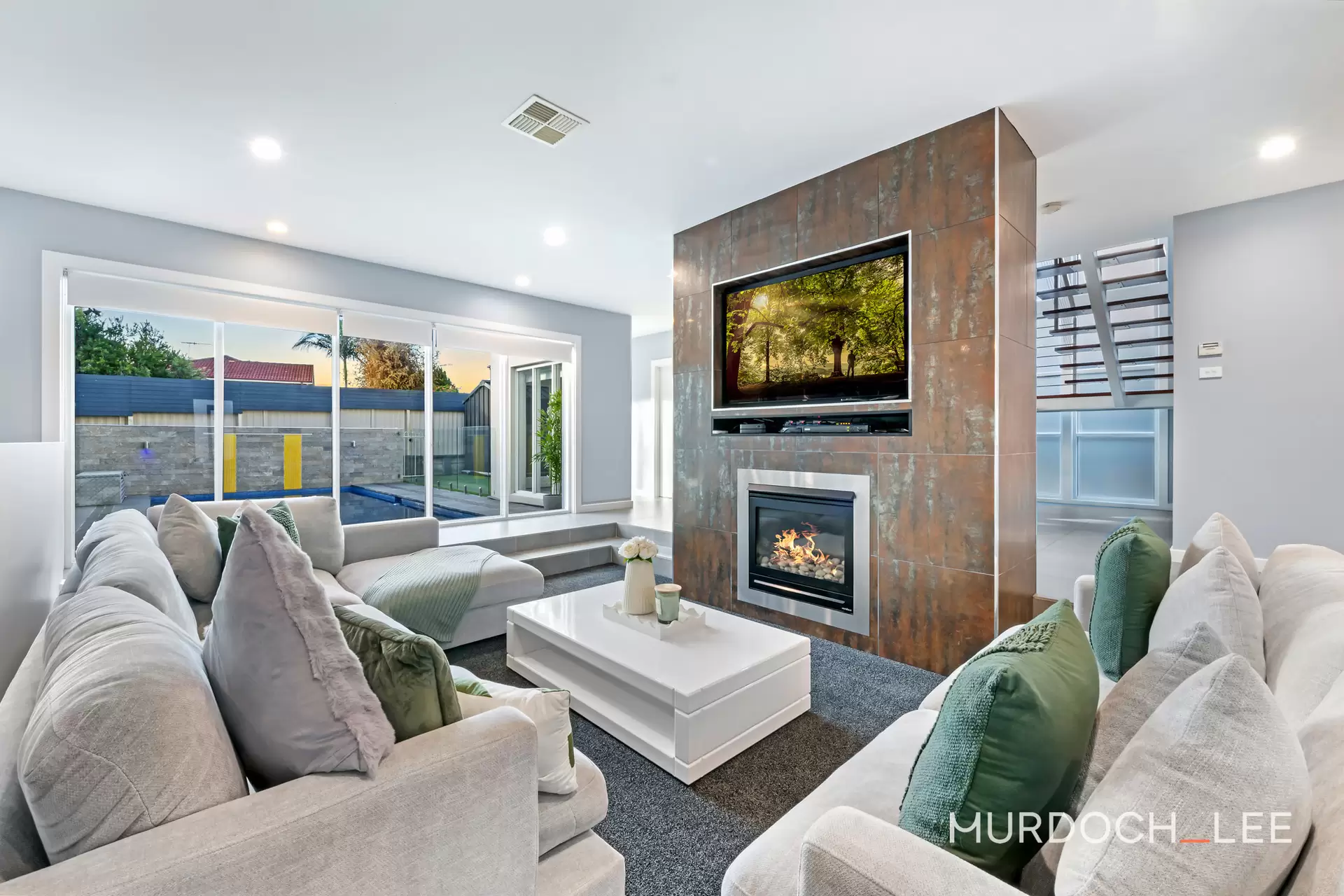 17 Eric Cooper Drive, Castle Hill Sold by Murdoch Lee Estate Agents - image 2
