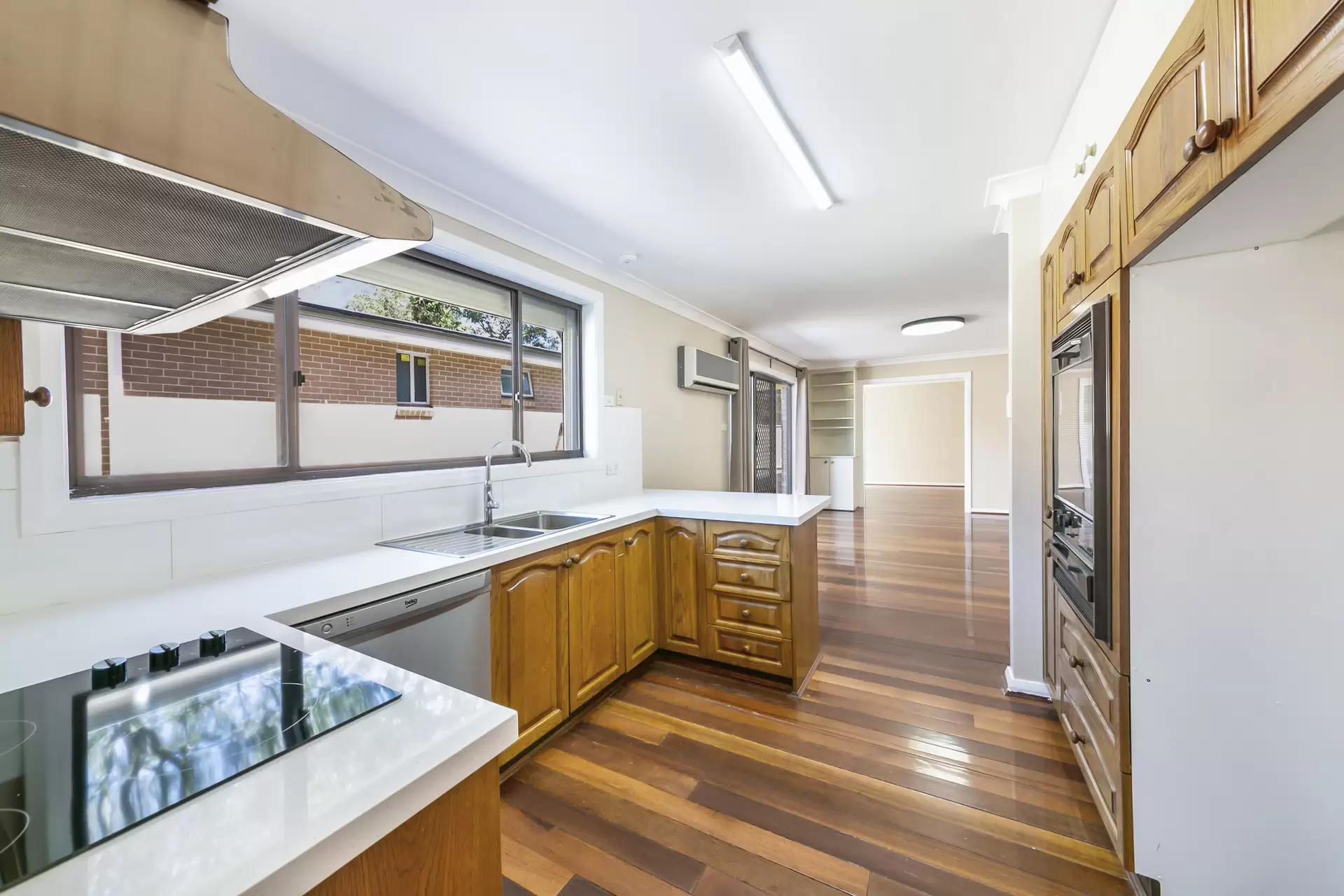 1 Hillgate Place, Castle Hill Leased by Murdoch Lee Estate Agents - image 4
