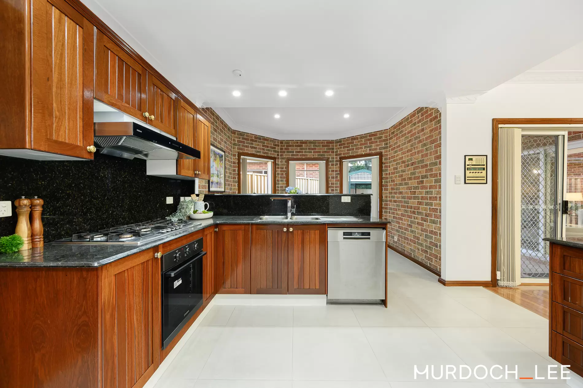 95 Amphitheatre Circuit, Baulkham Hills Sold by Murdoch Lee Estate Agents - image 5