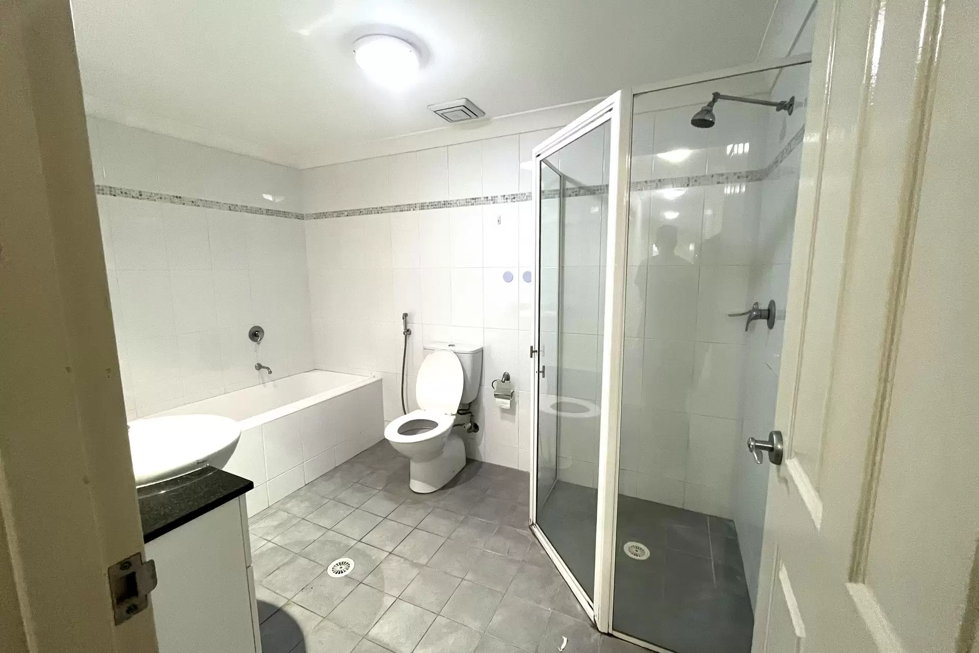 23/4-6 Mercer Street, Castle Hill Leased by Murdoch Lee Estate Agents - image 6