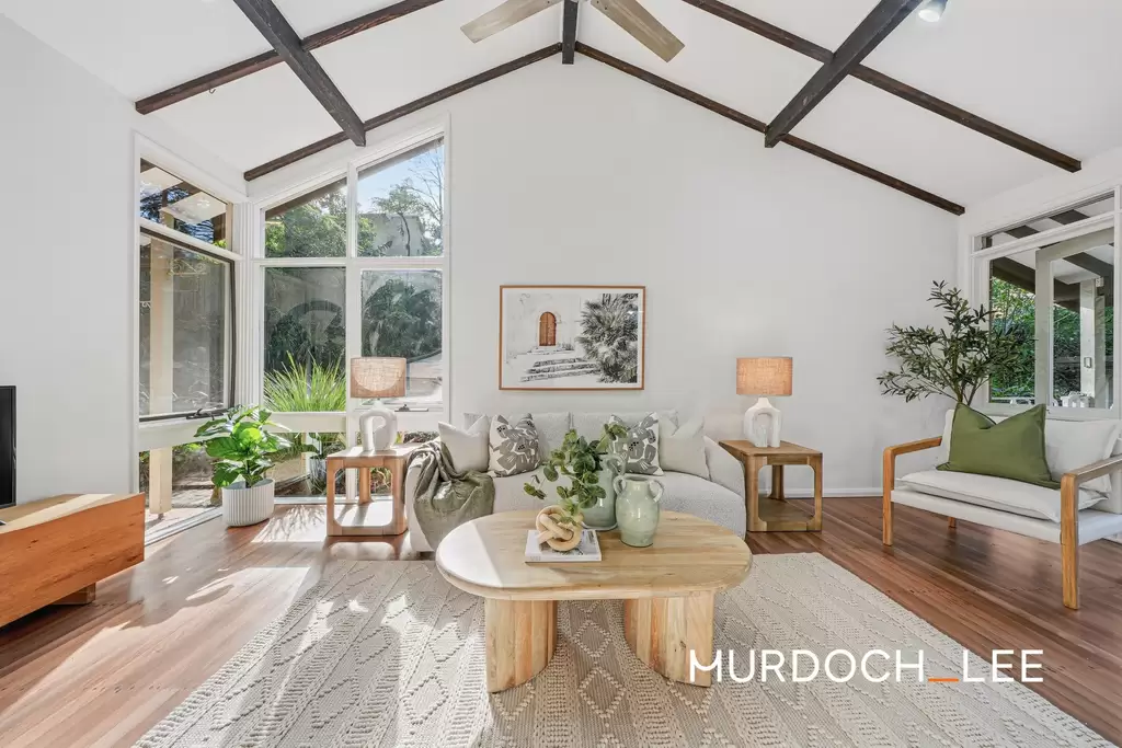 25 Willow Drive, Baulkham Hills For Sale by Murdoch Lee Estate Agents