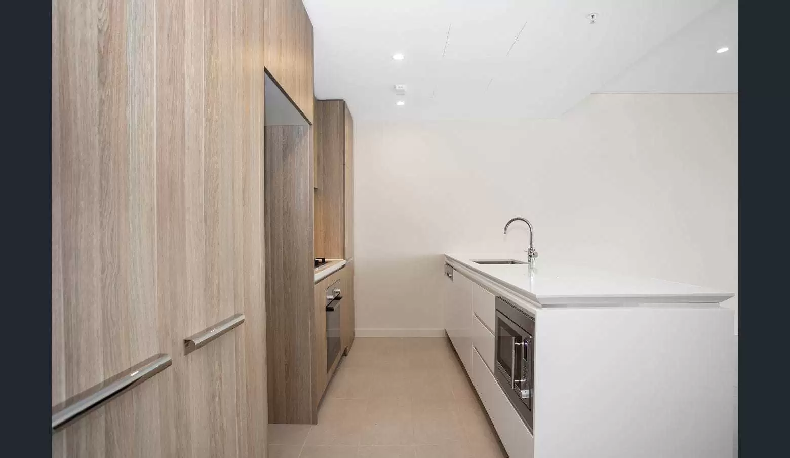 716/11-13 Solent Circuit, Norwest Leased by Murdoch Lee Estate Agents - image 2