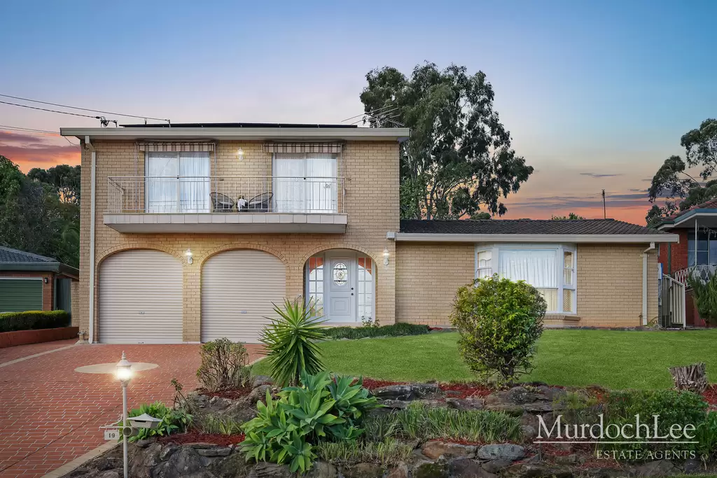 19 Sarah Crescent, Baulkham Hills Sold by Murdoch Lee Estate Agents