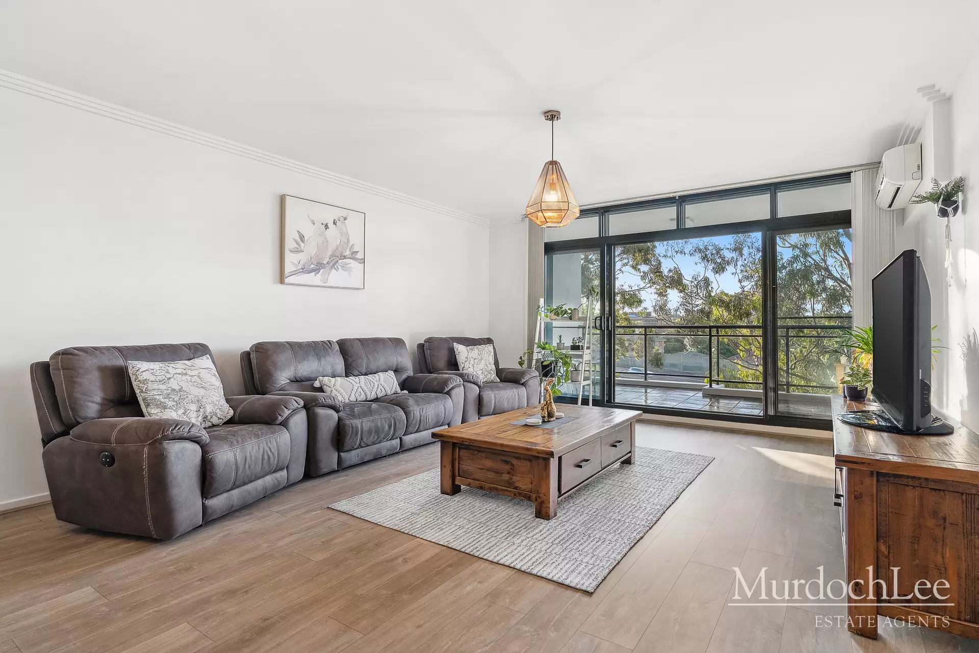 69/1 Russell Street, Baulkham Hills Sold by Murdoch Lee Estate Agents - image 1