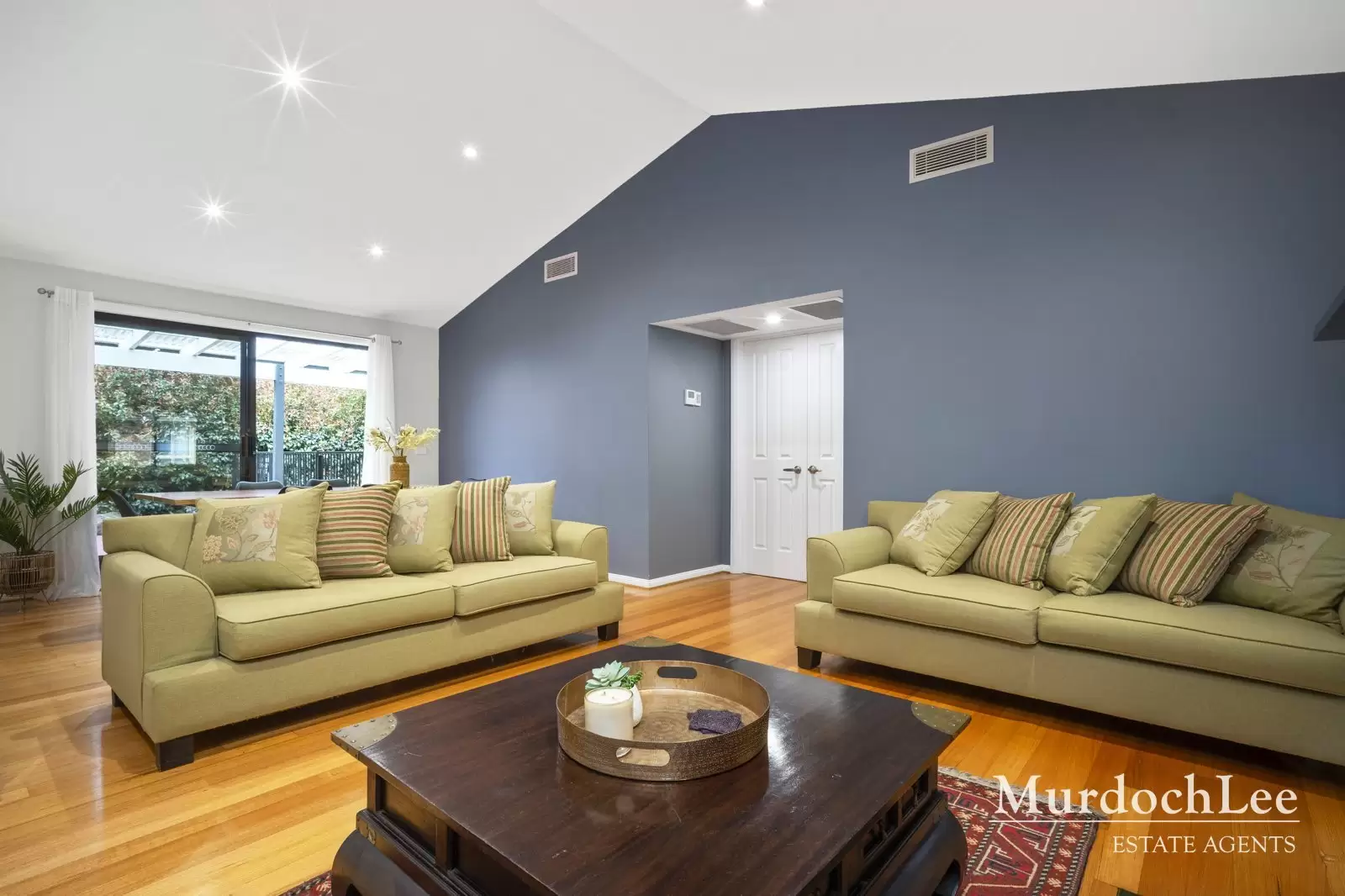 17 Bellwood Place, Castle Hill Sold by Murdoch Lee Estate Agents - image 2