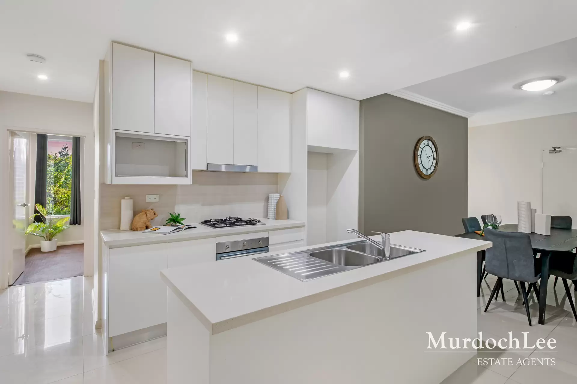 10/7 Harrington Avenue, Castle Hill Sold by Murdoch Lee Estate Agents - image 3