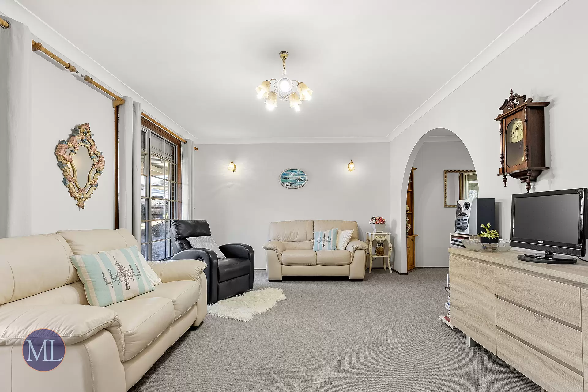 13 Guineviere Court, Castle Hill Leased by Murdoch Lee Estate Agents - image 2