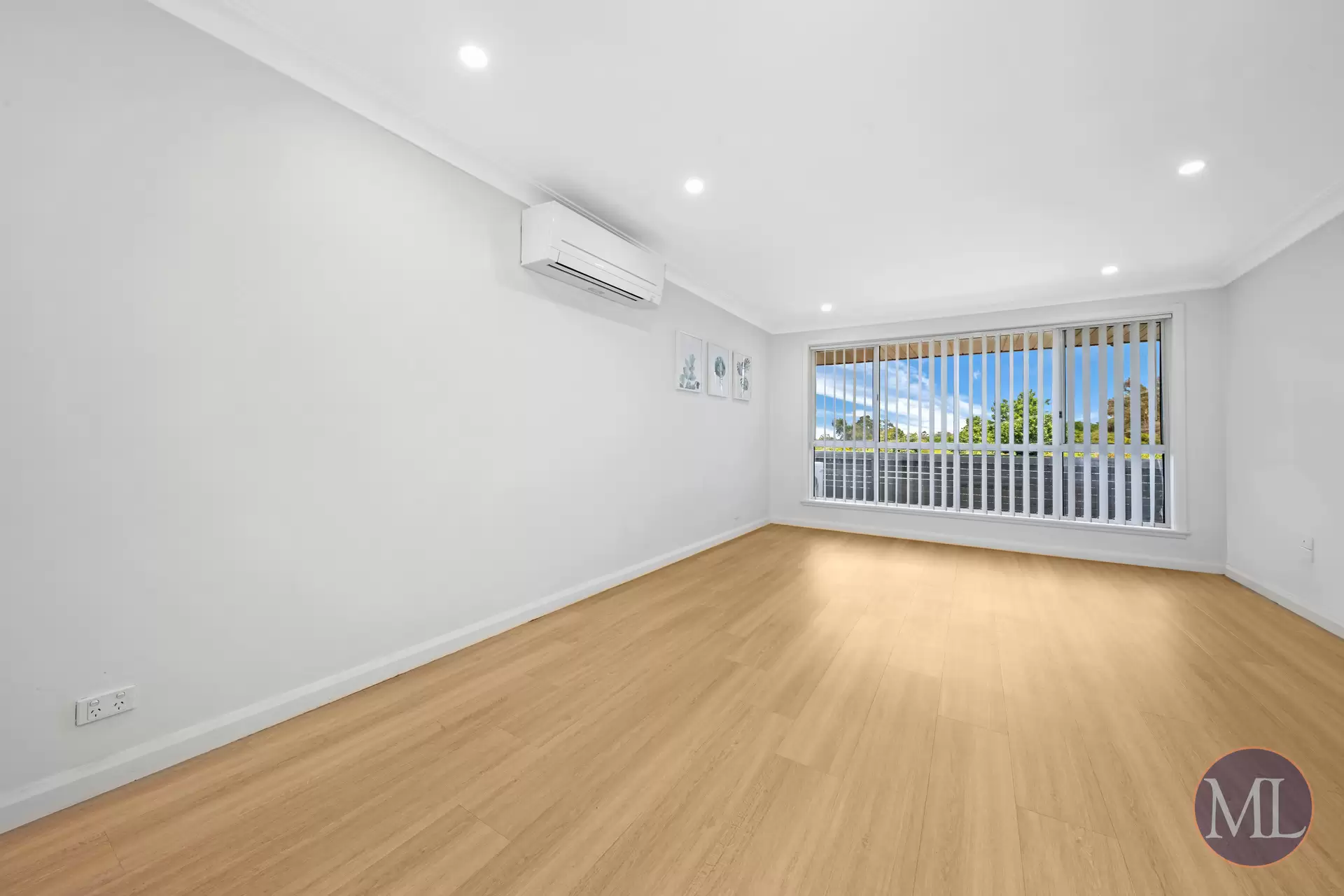 11 Dan Crescent, Castle Hill Leased by Murdoch Lee Estate Agents - image 3