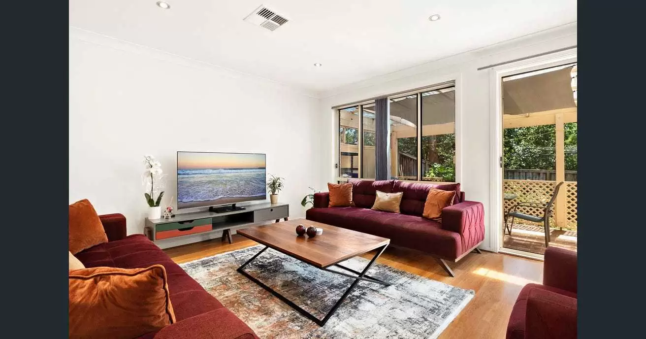 45 Myee Crescent, Baulkham Hills Leased by Murdoch Lee Estate Agents - image 2