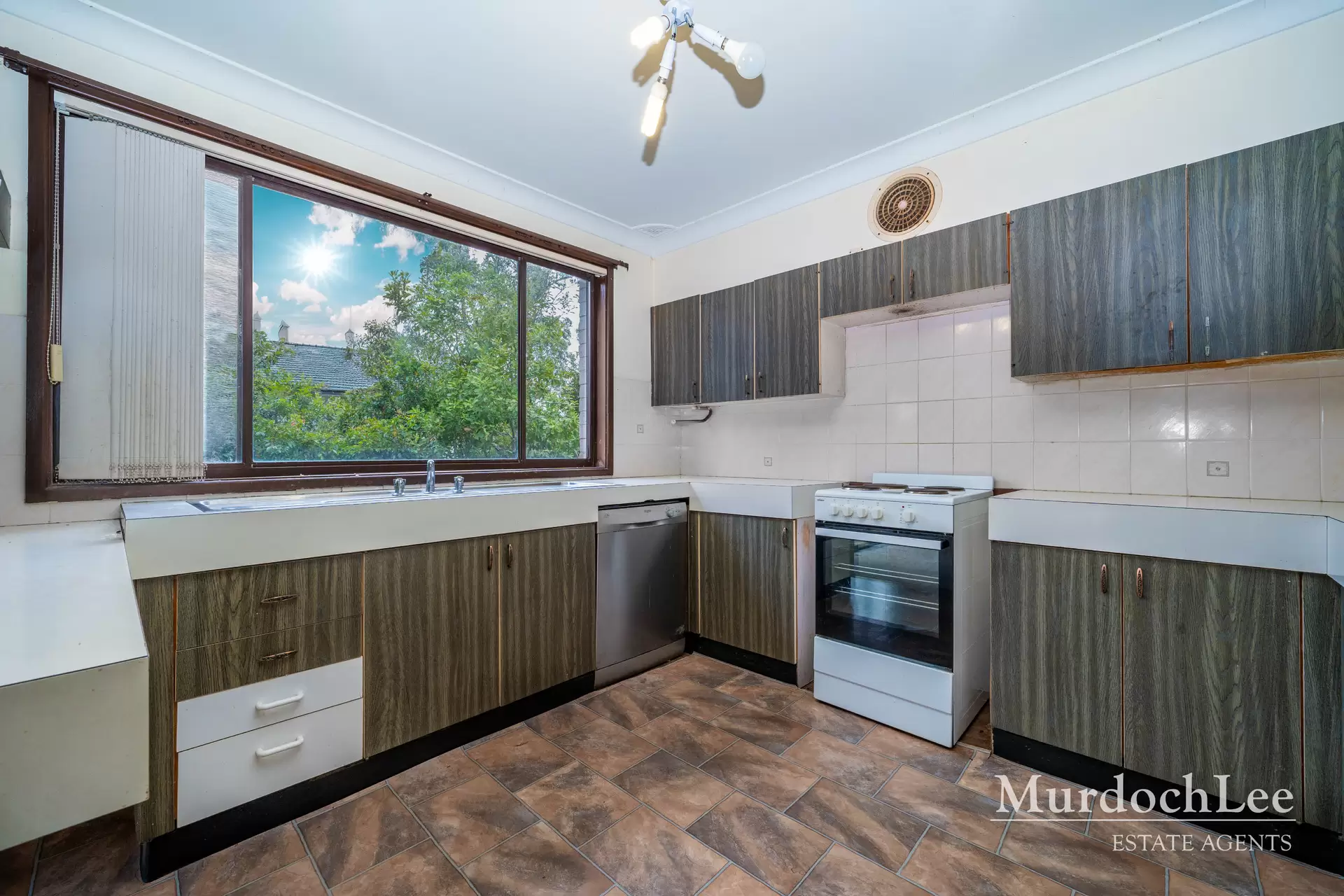 2 Glanmire Road, Baulkham Hills Sold by Murdoch Lee Estate Agents - image 5