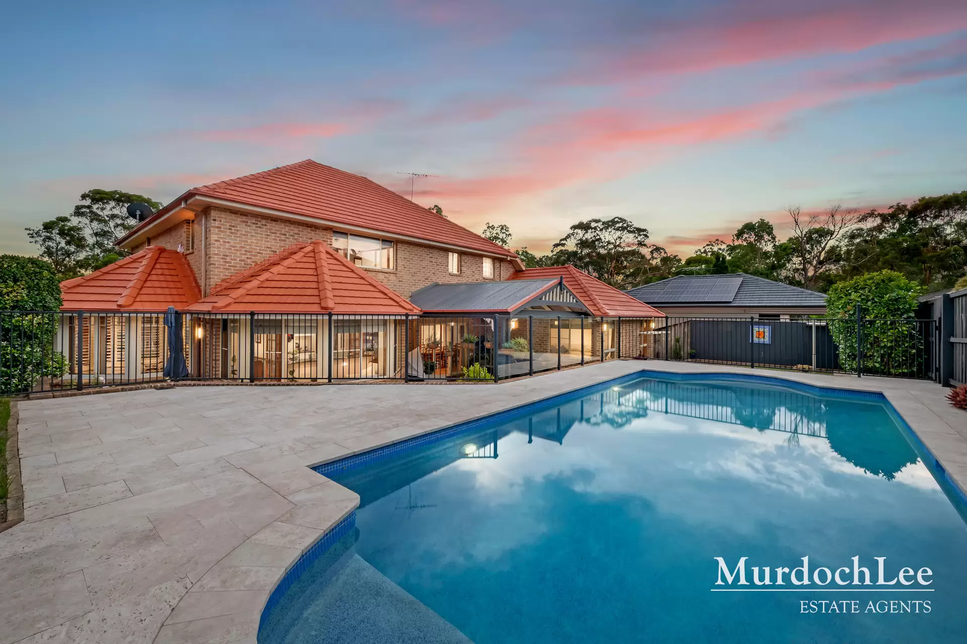 6 Highfield Place, Beaumont Hills Sold by Murdoch Lee Estate Agents - image 2