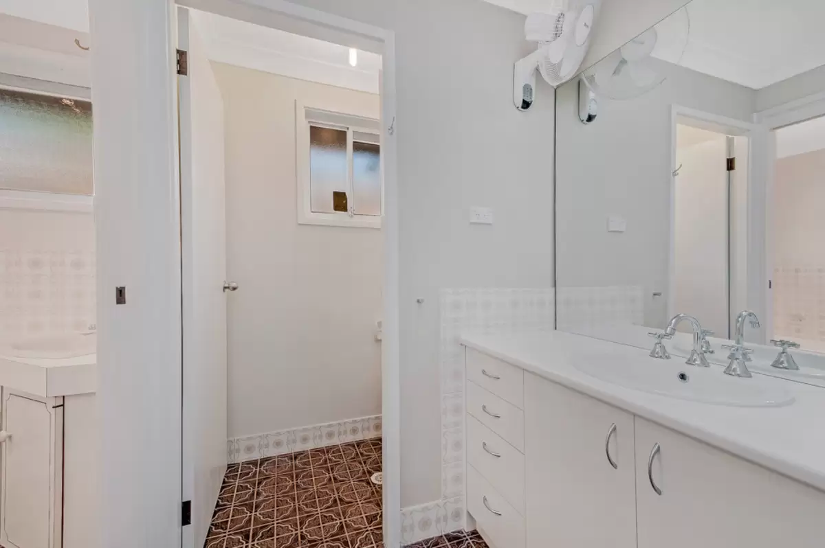 1 Lisa Crescent, Castle Hill Leased by Murdoch Lee Estate Agents - image 3