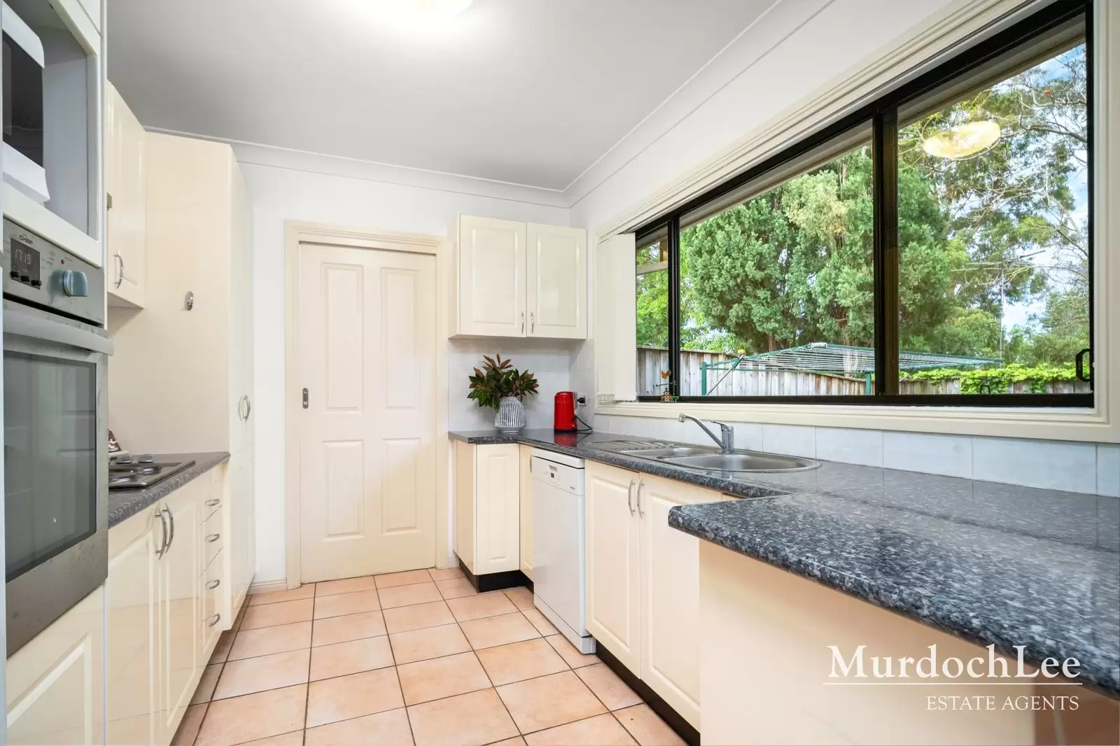 10/33-35 Garthowen Crescent, Castle Hill Leased by Murdoch Lee Estate Agents - image 6