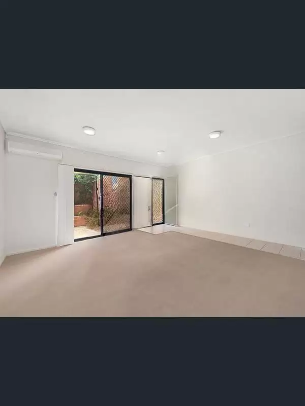 2/4 Charles Street, Carlingford Leased by Murdoch Lee Estate Agents - image 4