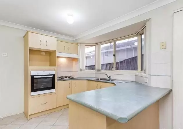 3/9-11 Brisbane Road, Castle Hill Leased by Murdoch Lee Estate Agents - image 2