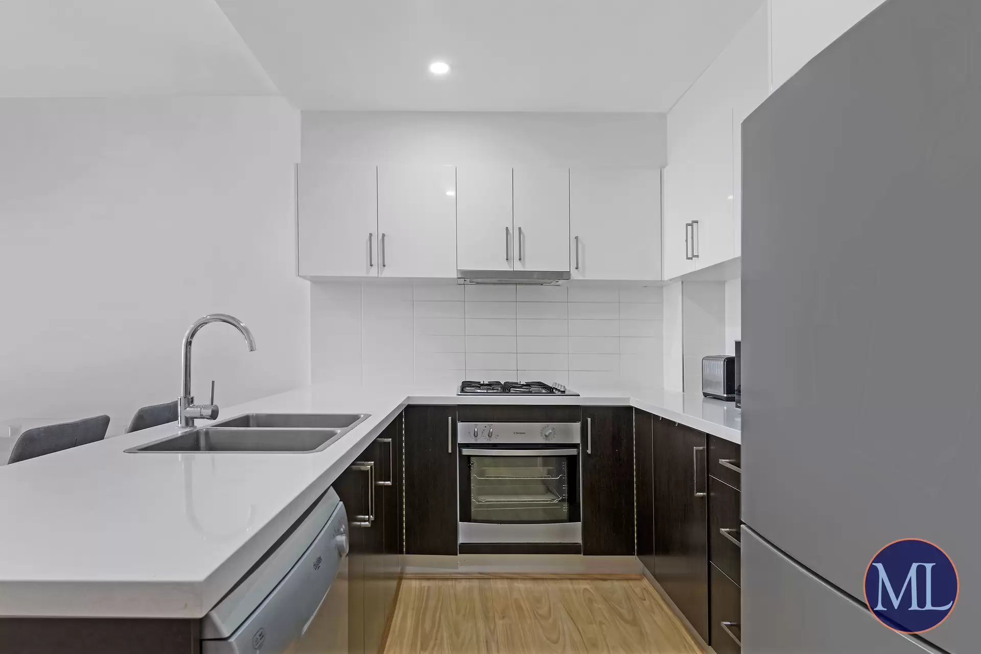 13/11-13 Old Northern Road, Baulkham Hills Leased by Murdoch Lee Estate Agents - image 4