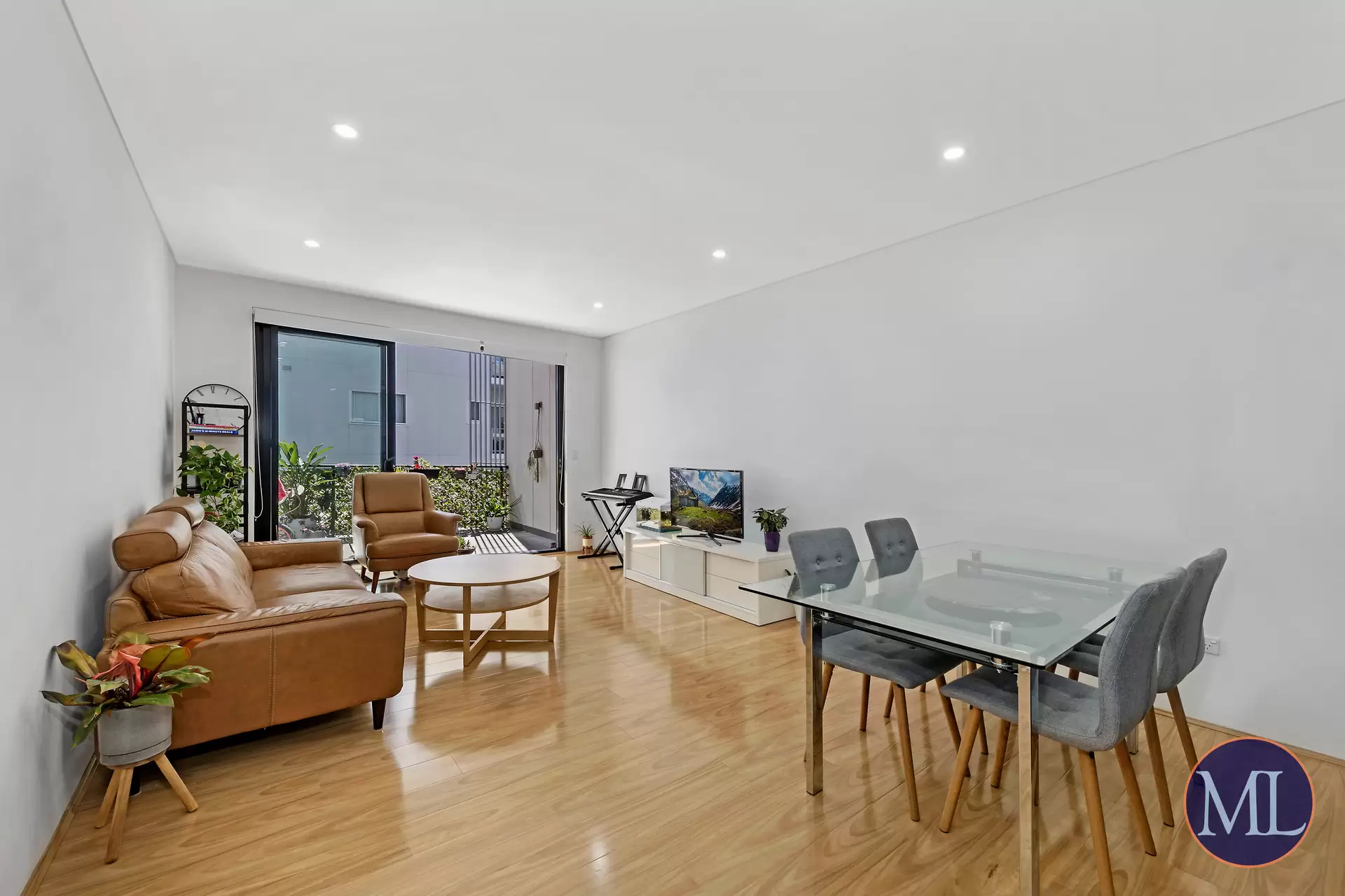 13/11-13 Old Northern Road, Baulkham Hills Leased by Murdoch Lee Estate Agents - image 3