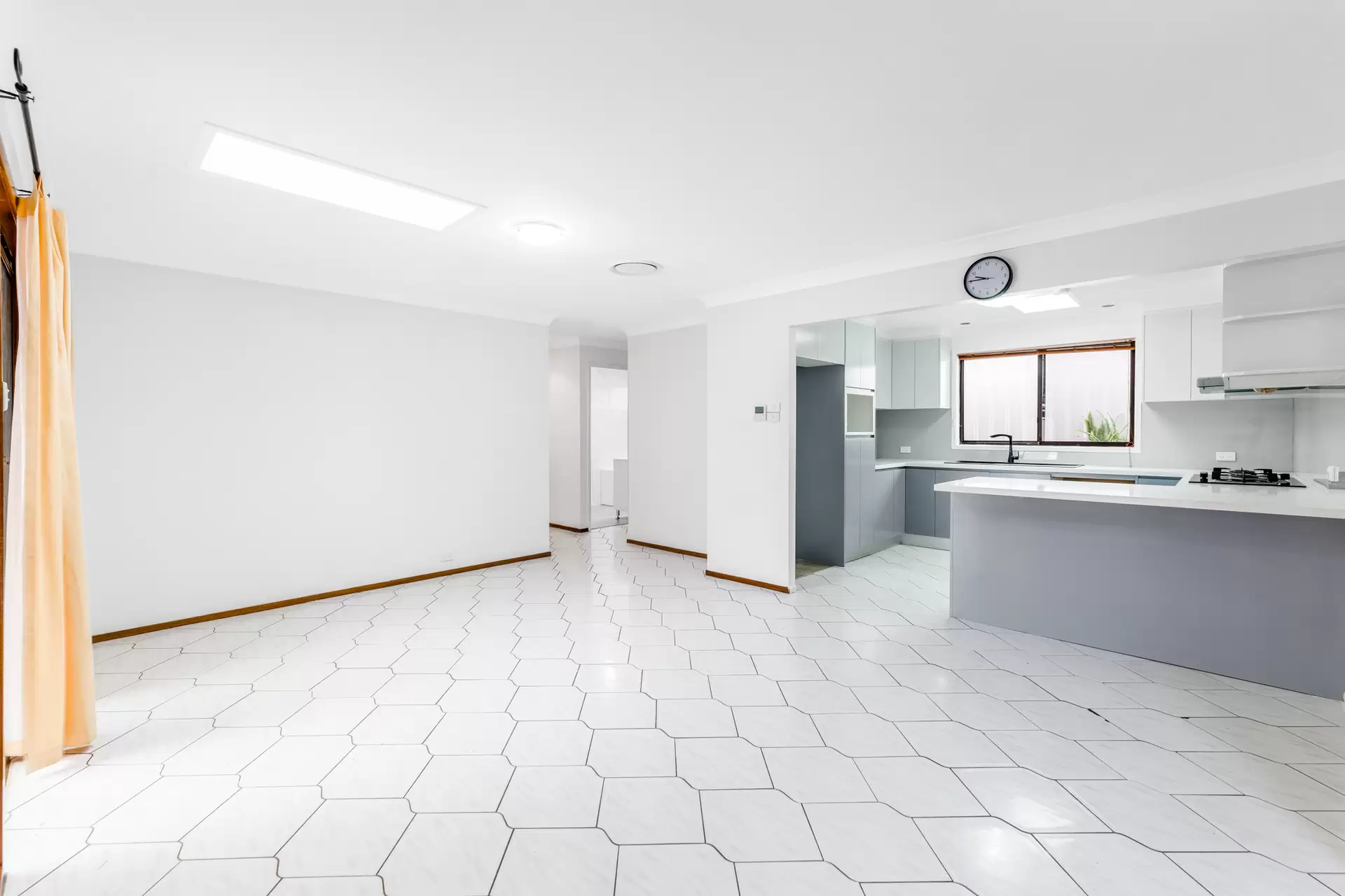 37 Baulkham Hills Road, Baulkham Hills Leased by Murdoch Lee Estate Agents - image 5