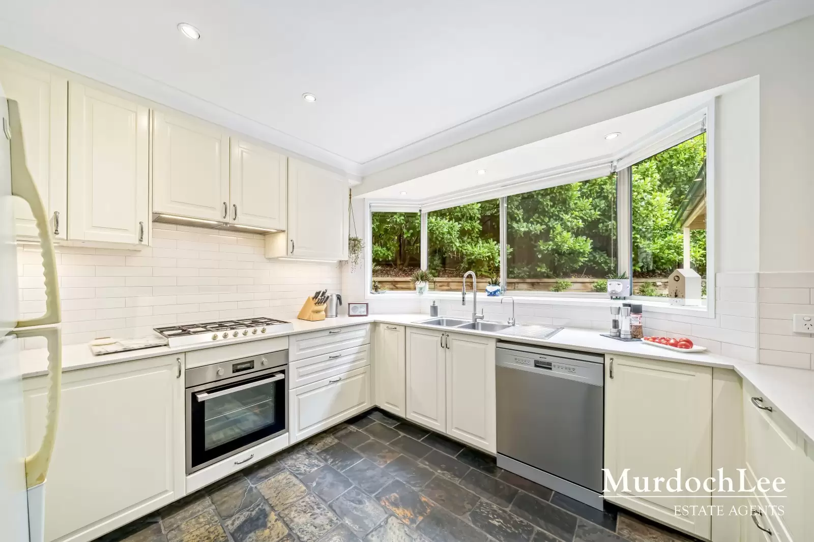 10 Baydon Street, Castle Hill Sold by Murdoch Lee Estate Agents - image 16
