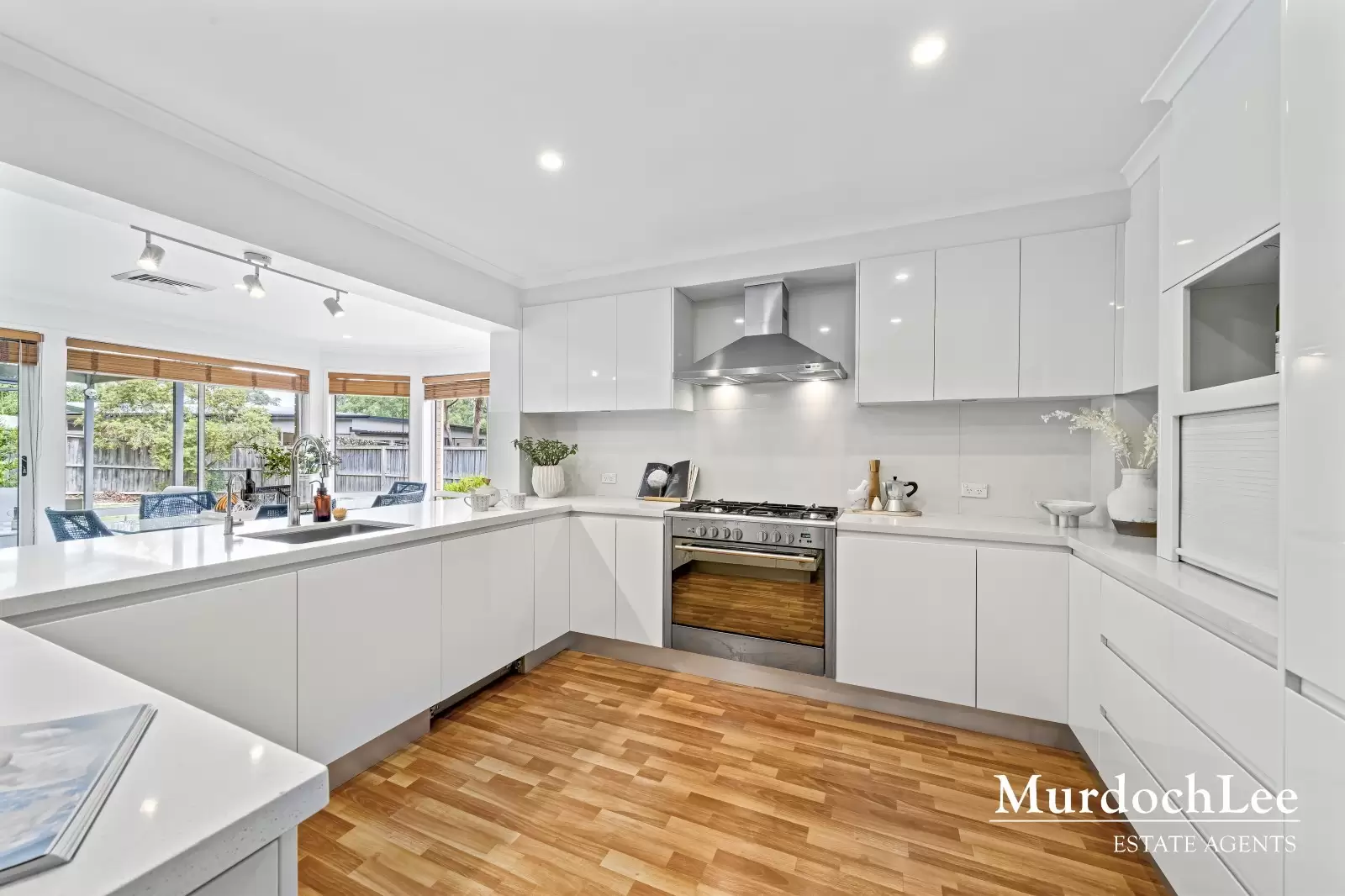 5 Ridgemont Close, Cherrybrook Sold by Murdoch Lee Estate Agents - image 13