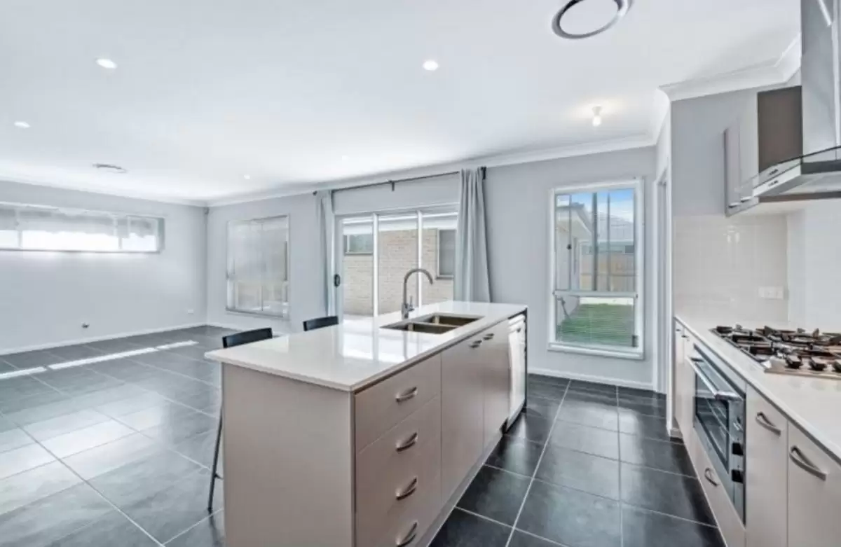 26 Yengo Street, Kellyville Leased by Murdoch Lee Estate Agents - image 4