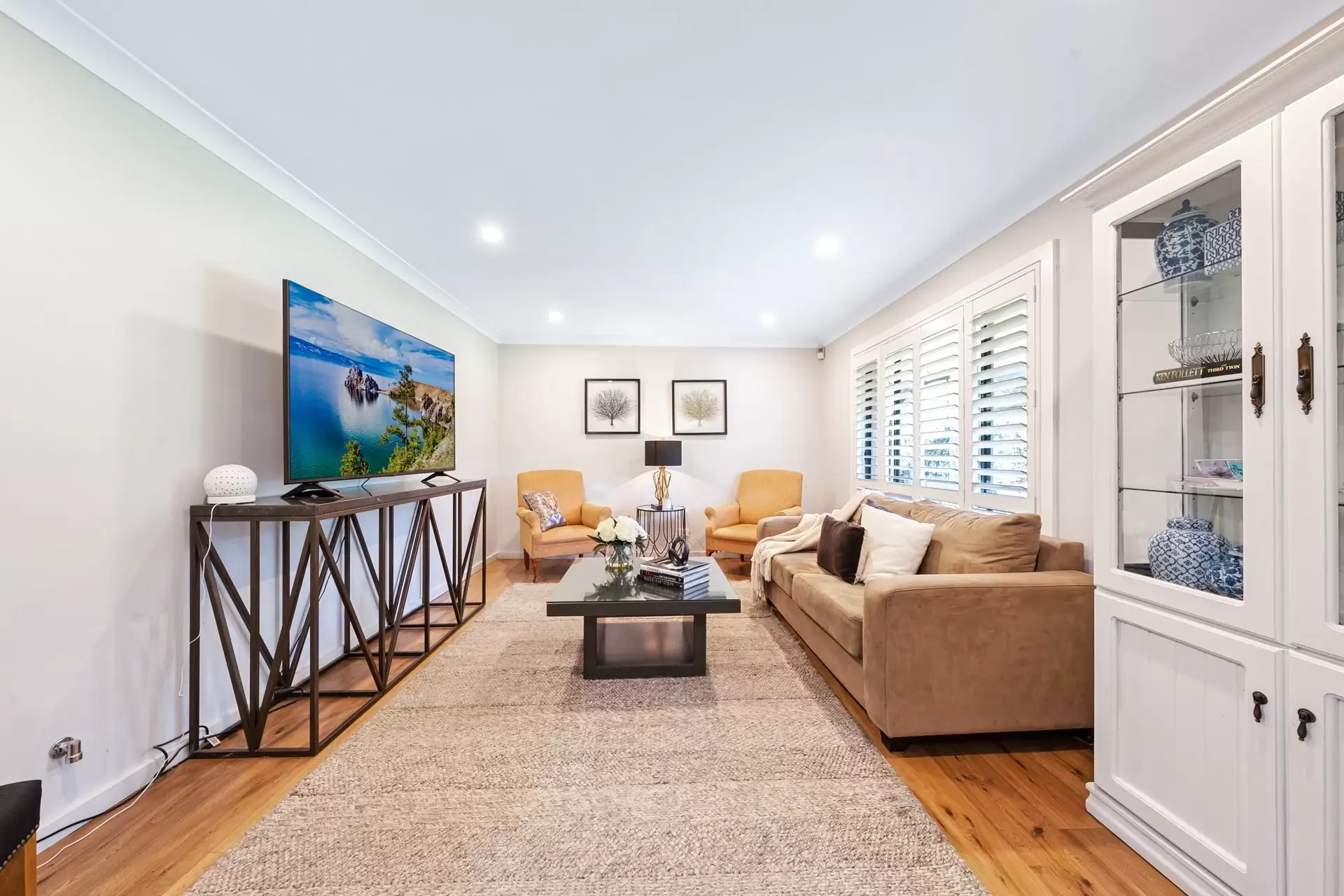 36 Jenner Road, Dural Sold by Murdoch Lee Estate Agents - image 2
