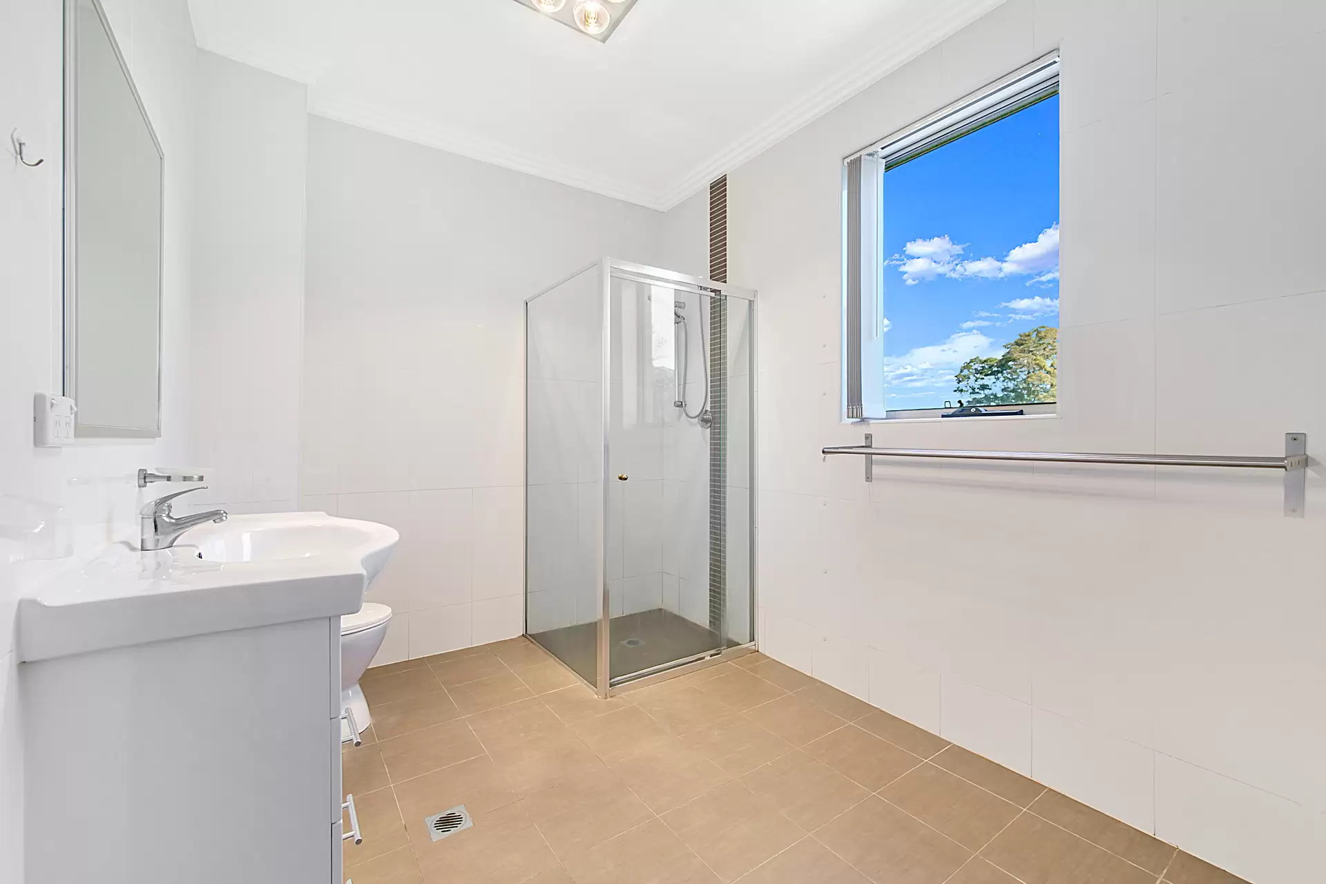 10/17 Graham Crescent, Baulkham Hills Leased by Murdoch Lee Estate Agents - image 4