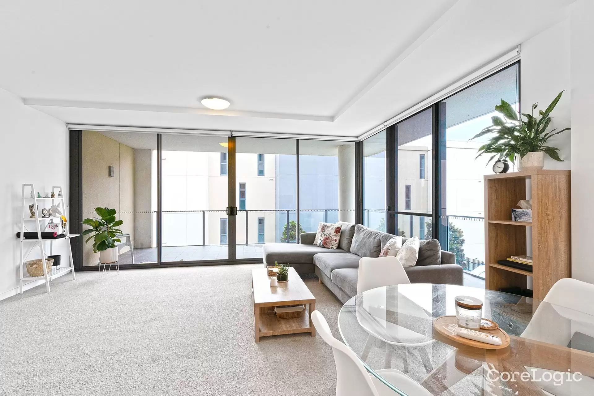 216/1-2 Lucinda Avenue, Norwest Leased by Murdoch Lee Estate Agents - image 1