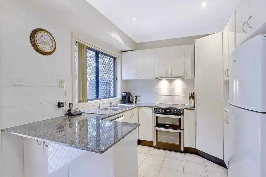 26/18-20 Pearce Street, Baulkham Hills Leased by Murdoch Lee Estate Agents - image 4