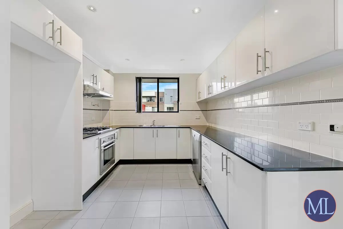32/15-19 Hume Avenue, Castle Hill Leased by Murdoch Lee Estate Agents - image 3