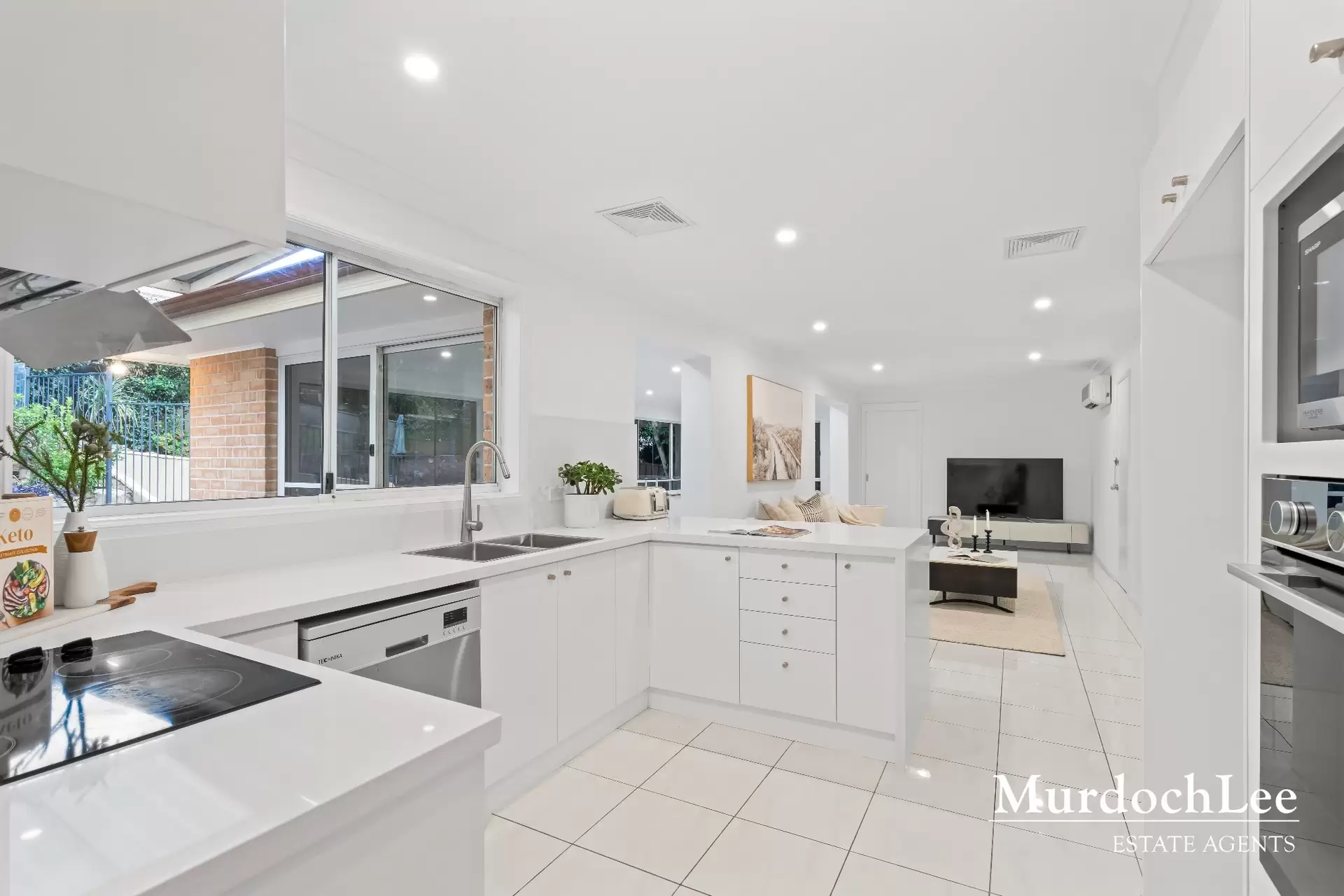 21 Crestwood Drive, Baulkham Hills Sold by Murdoch Lee Estate Agents - image 10