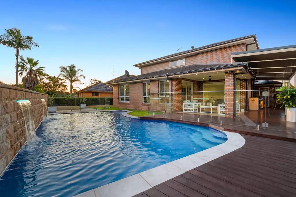 18 Dunkeld Avenue, Baulkham Hills Sold by Murdoch Lee Estate Agents